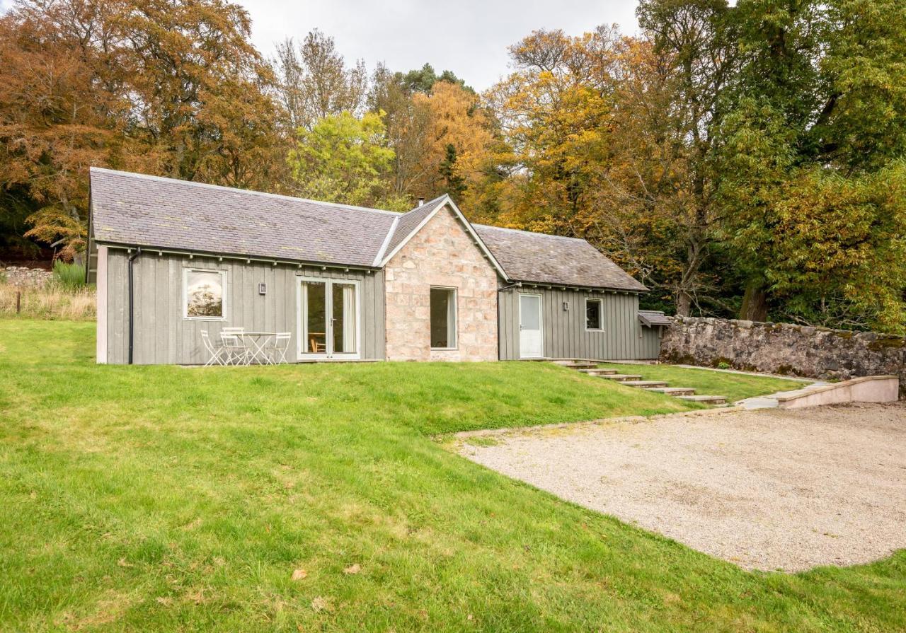 The Kennels Villa Ballogie Exterior photo